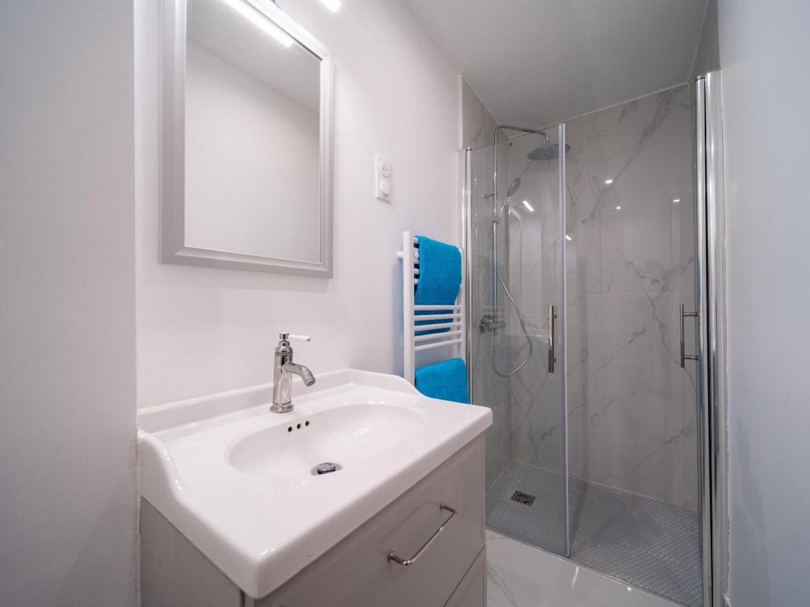 " Le Barthelemy " Appartements Neufs Climatises Tout Equipes Au Coeur De Marseille Bagian luar foto